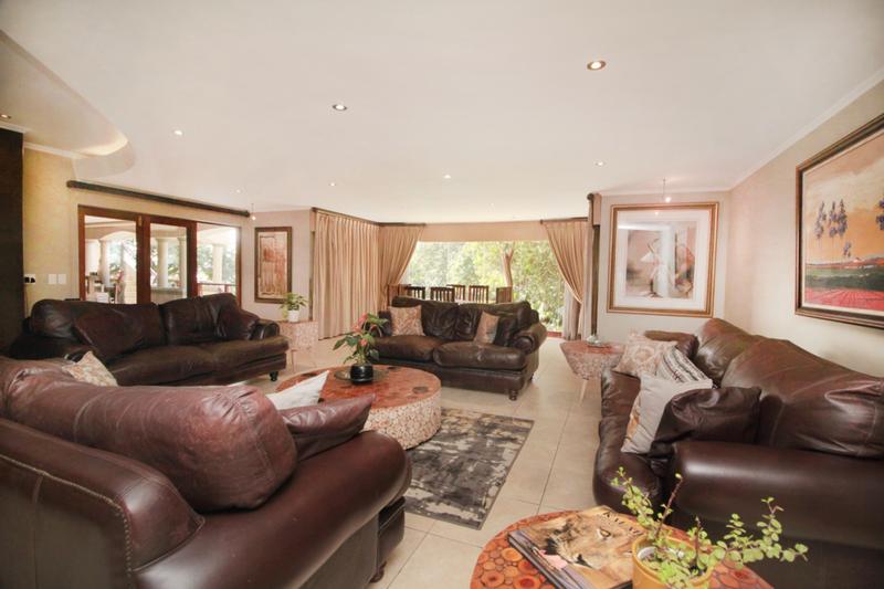 5 Bedroom Property for Sale in Linkside Western Cape